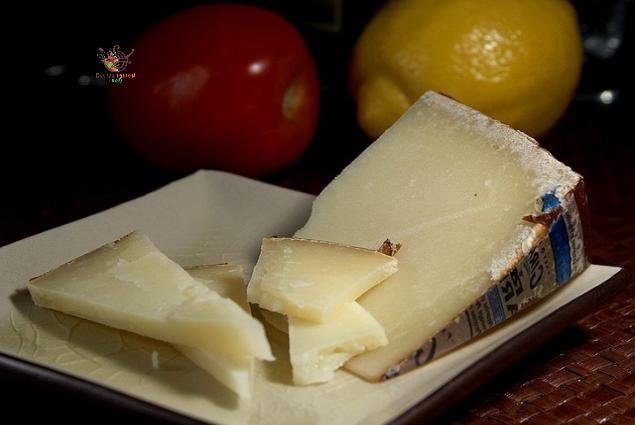 Pecorino - Alternatives for Swiss cheese