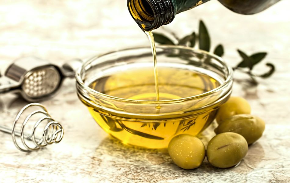 Olive oil is one of the most popular substitutes for coconut oil