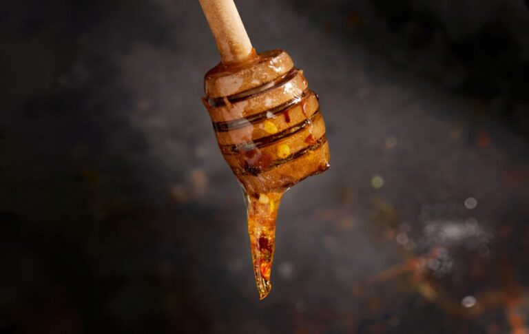 6 Substitutes for Honey Sweet Alternatives