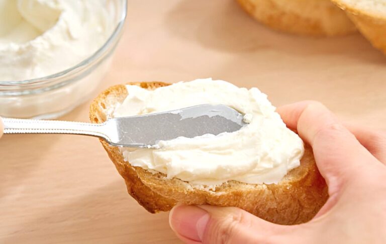 7 Best Substitutes for Cream Cheese