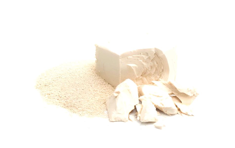 Active dry yeast gives pizza dough the closest match
