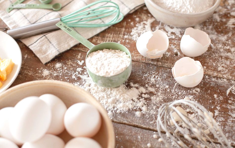 Baking Tips for Beginners - Measure Flour With a Light Hand