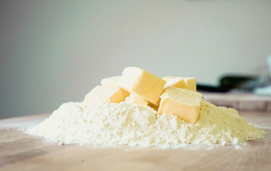 Baking Tips for Beginners - Prepare Your Pans Before Mixing